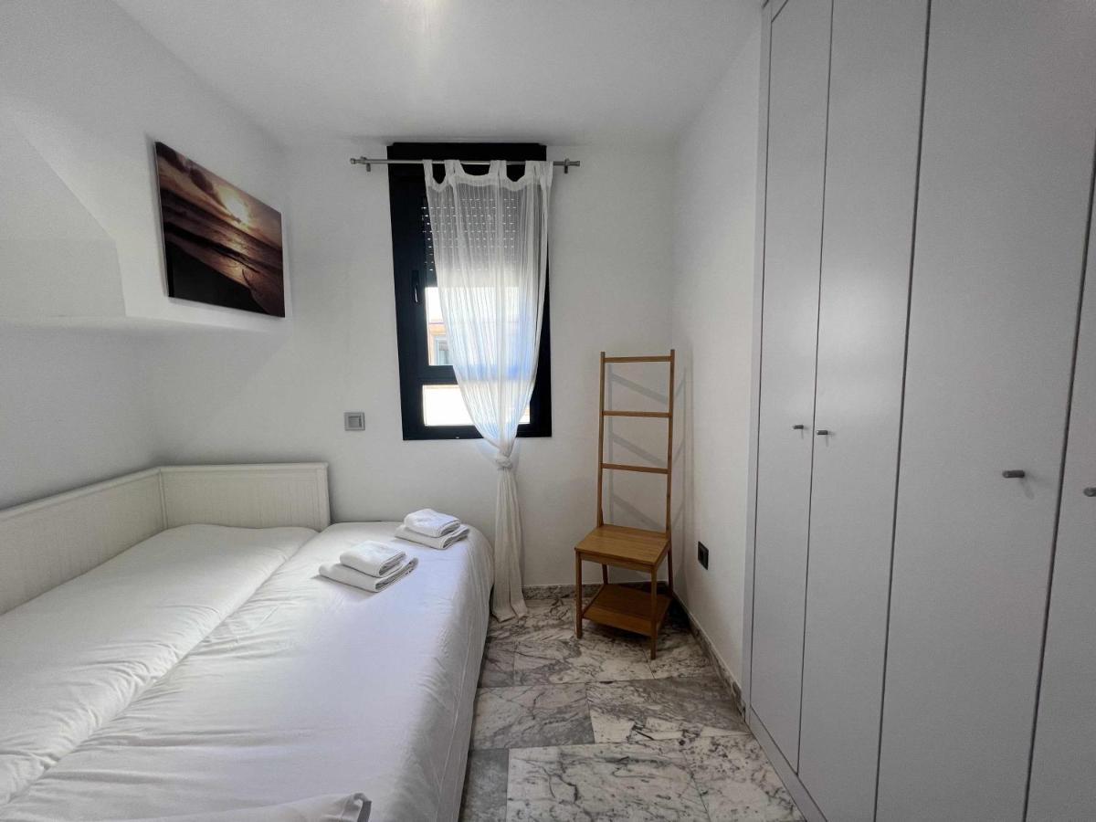 Atico San Bernardo Terraza Y Parking Incluido Apartment Sevilla Exterior foto