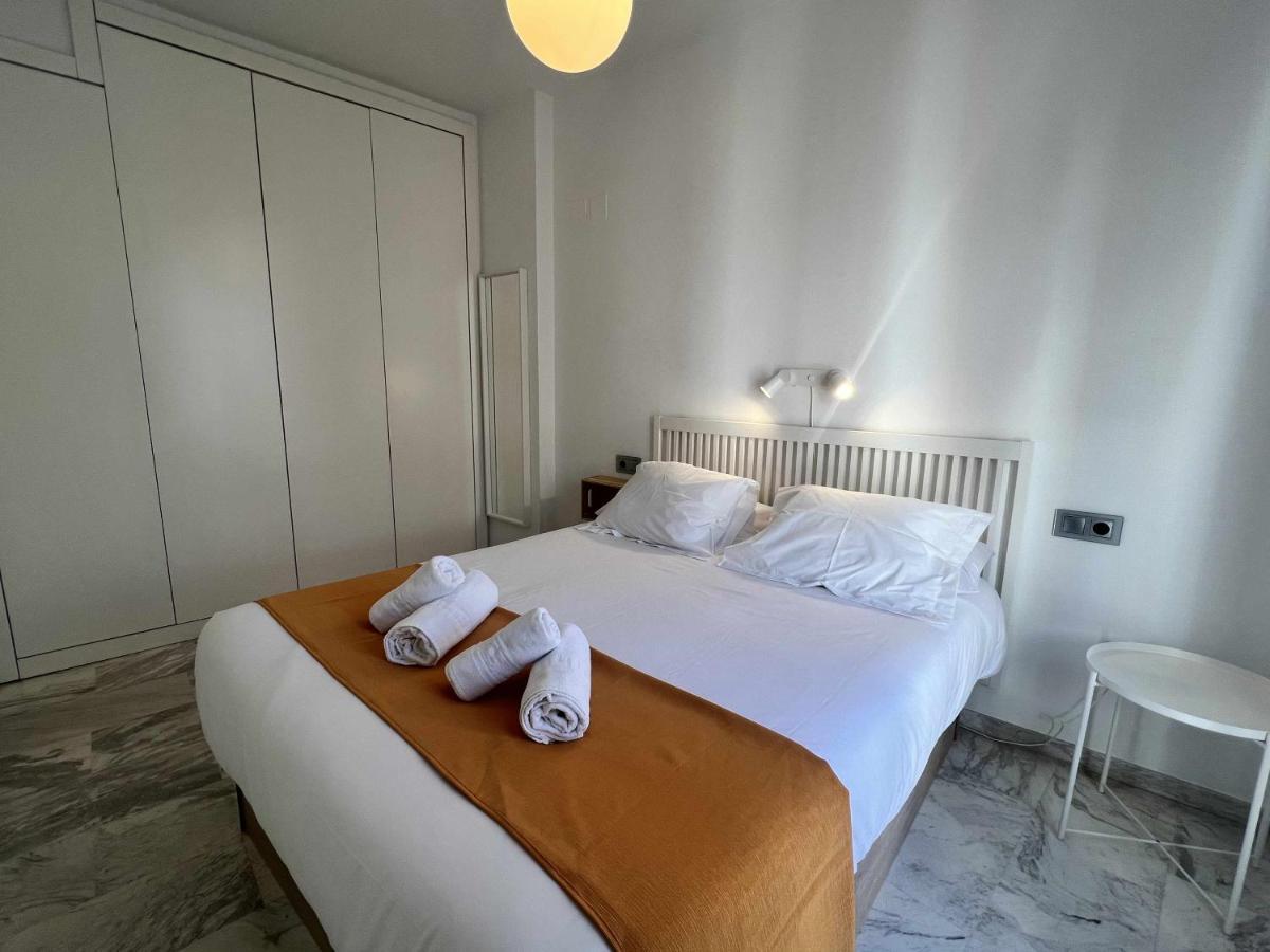 Atico San Bernardo Terraza Y Parking Incluido Apartment Sevilla Exterior foto